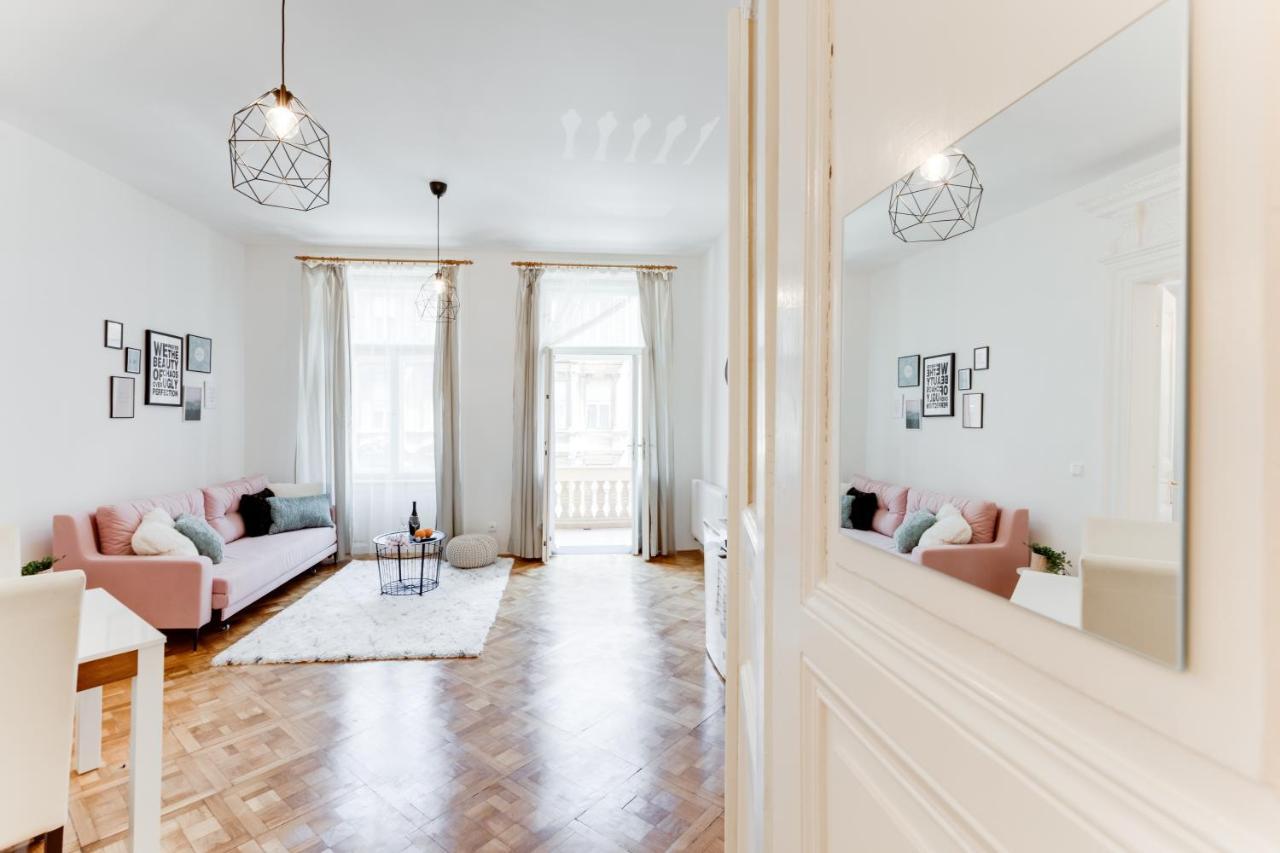 Spacious Cozy 2bds In Center - Stp4 * Praga