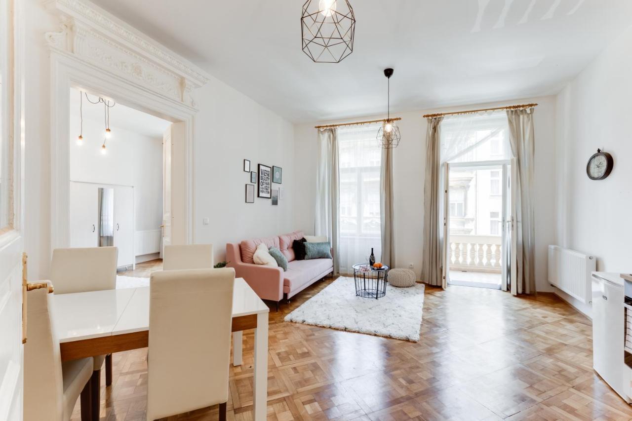 Spacious Cozy 2bds In Center - Stp4 Praga