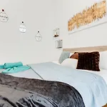 Spacious Cozy 2Bds Apt In Center - Stp4