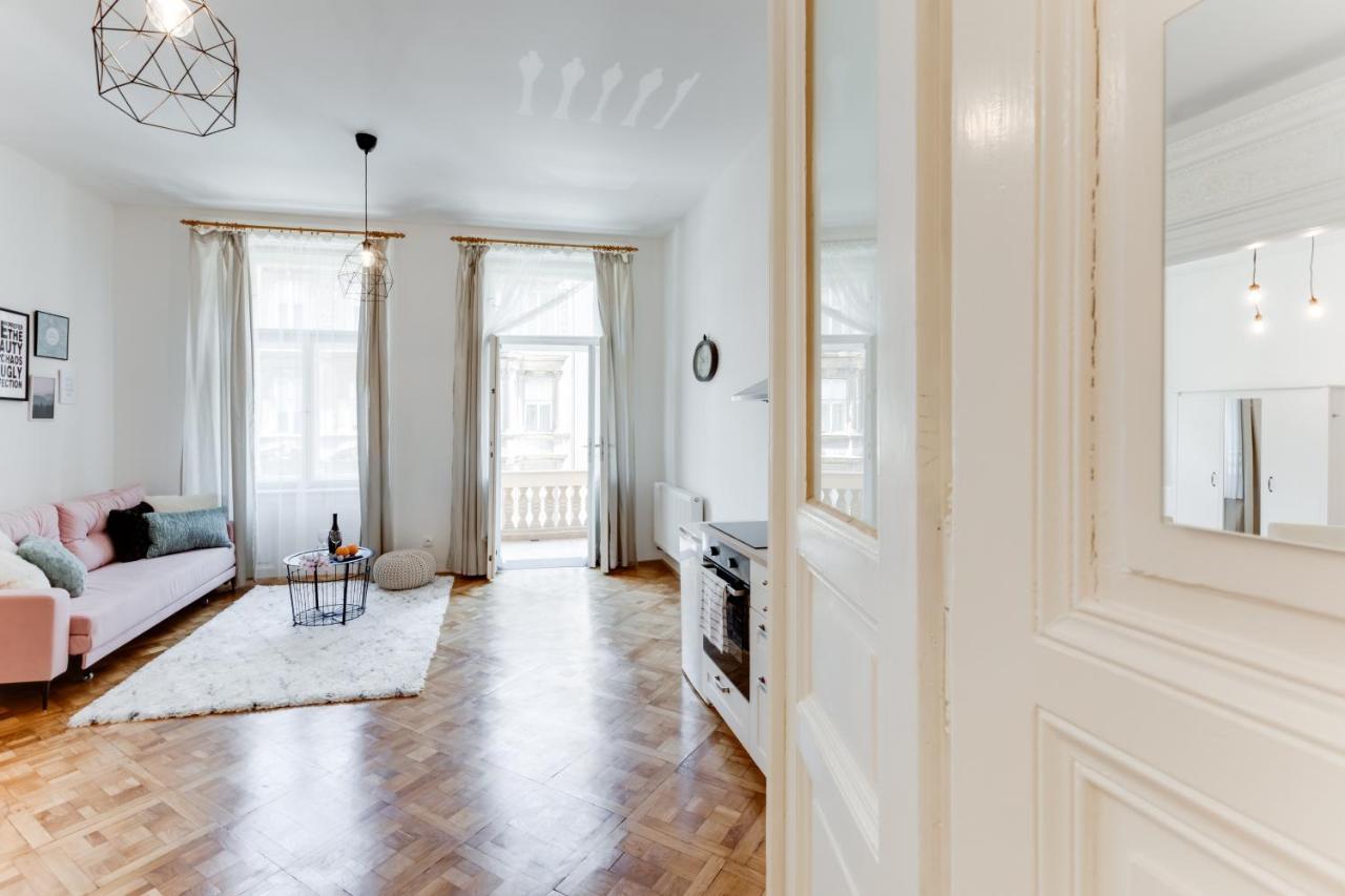 Spacious Cozy 2bds In Center - Stp4 Praga